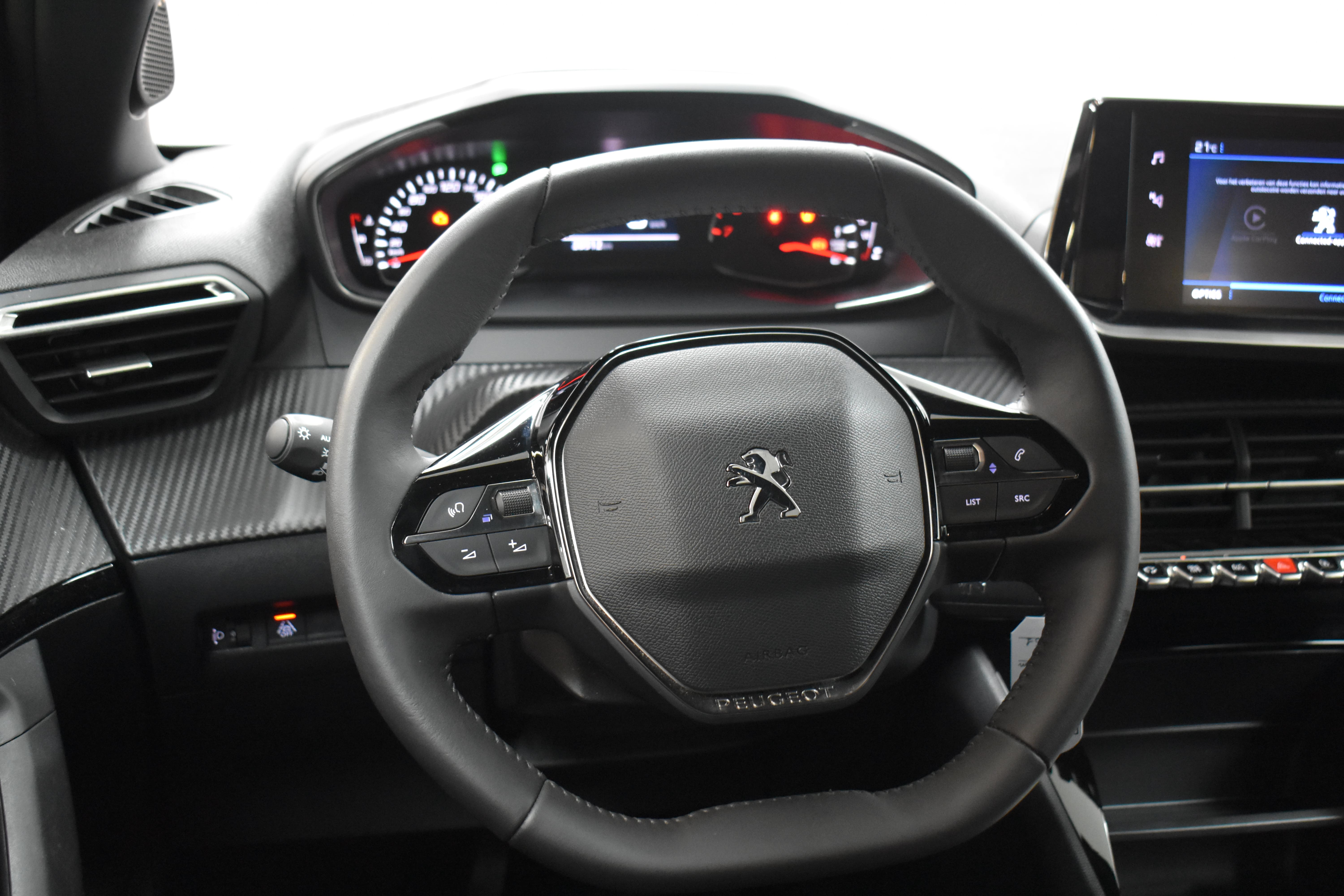 Vehicle gallery image 5