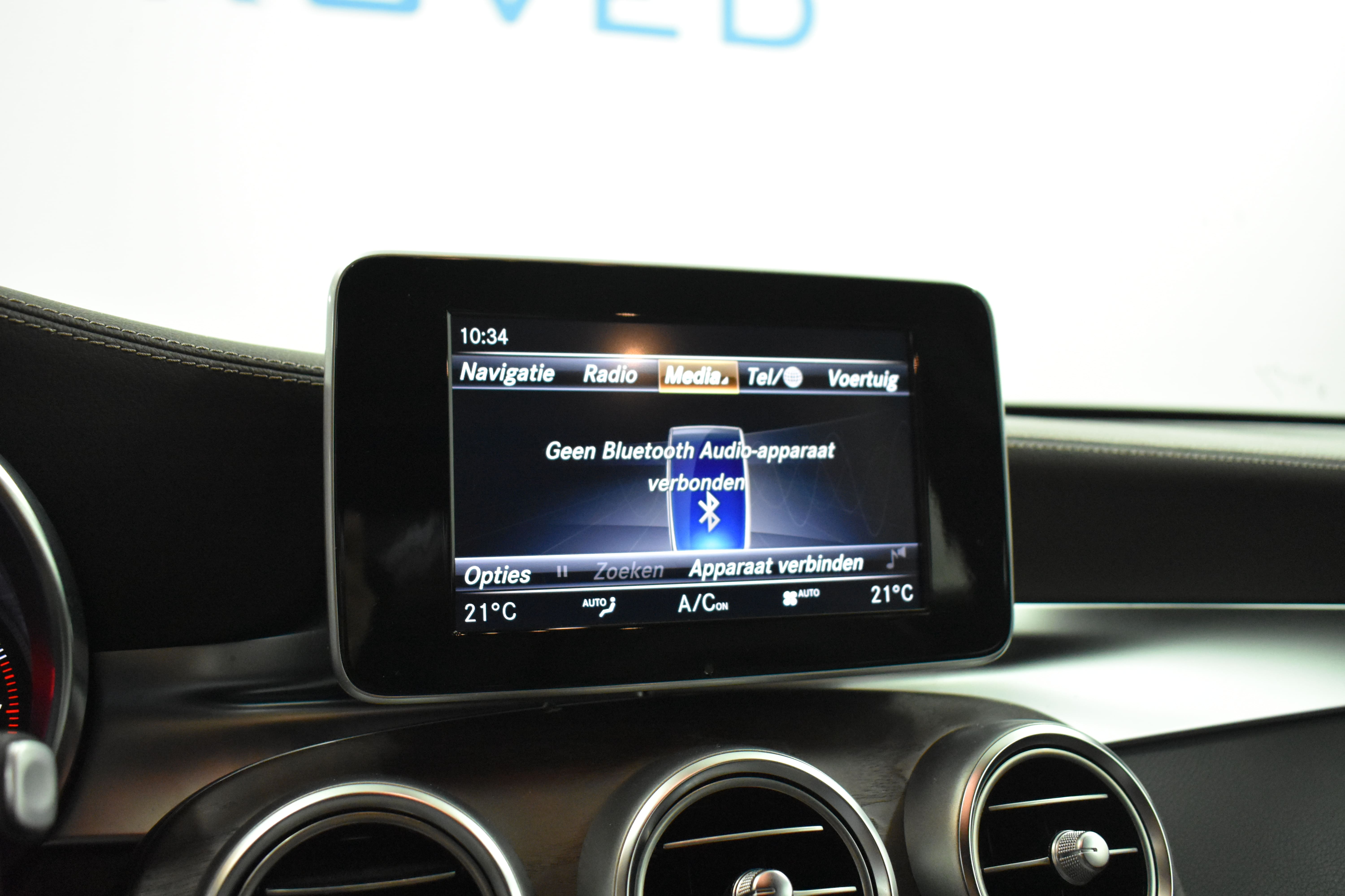 Vehicle gallery image 14