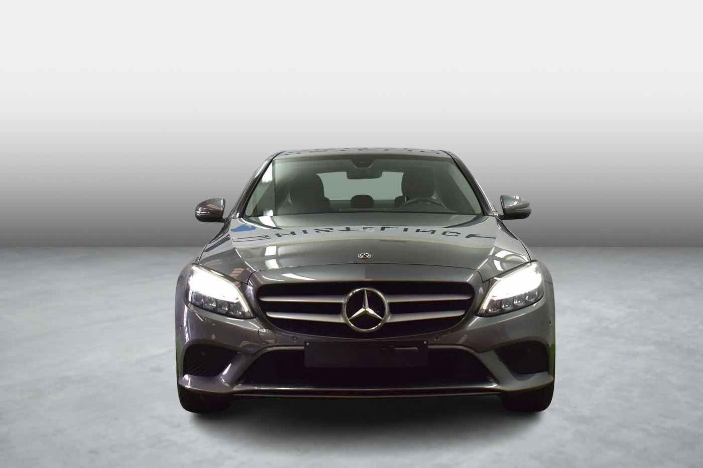 Vehicle gallery image 2