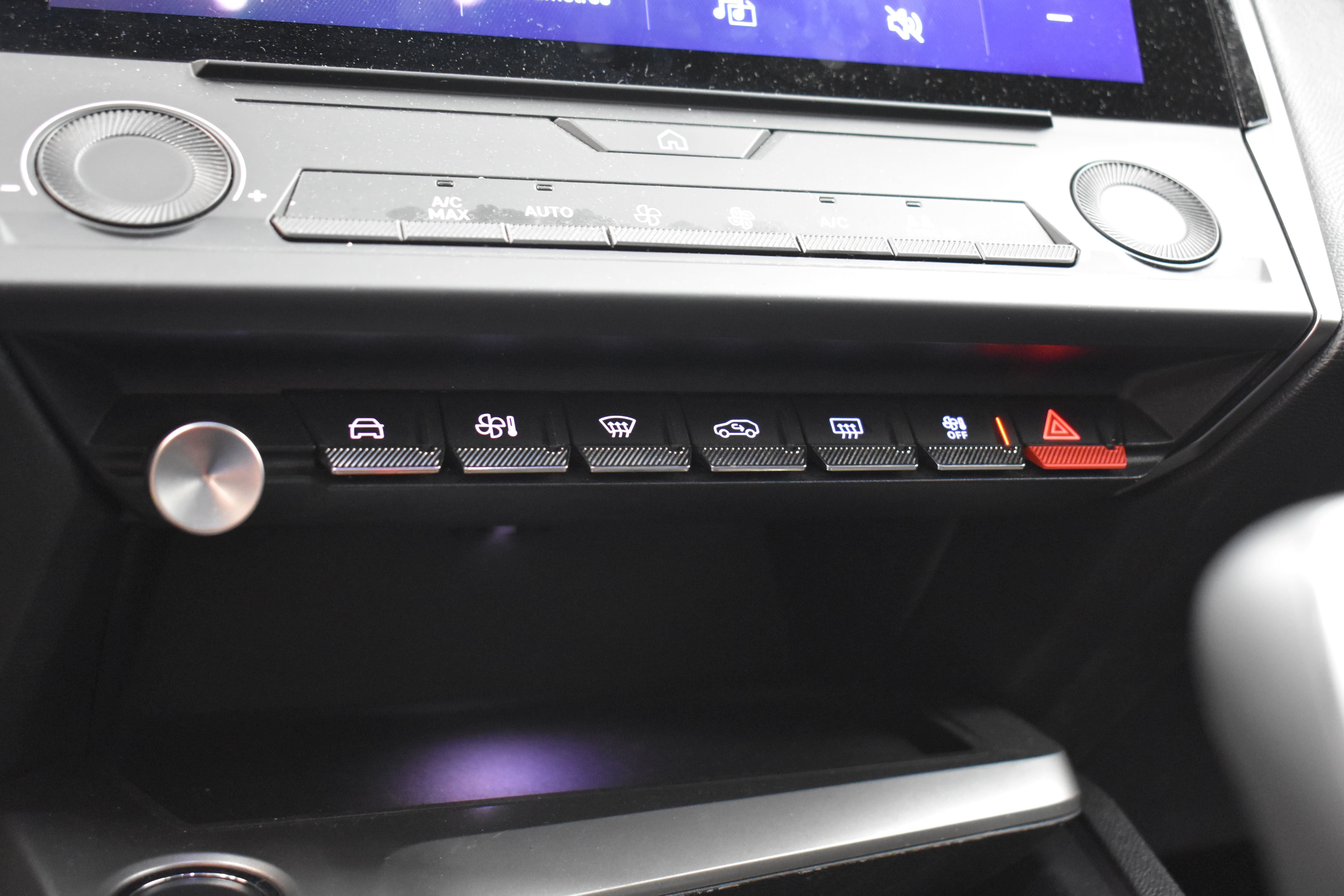 Vehicle gallery image 6