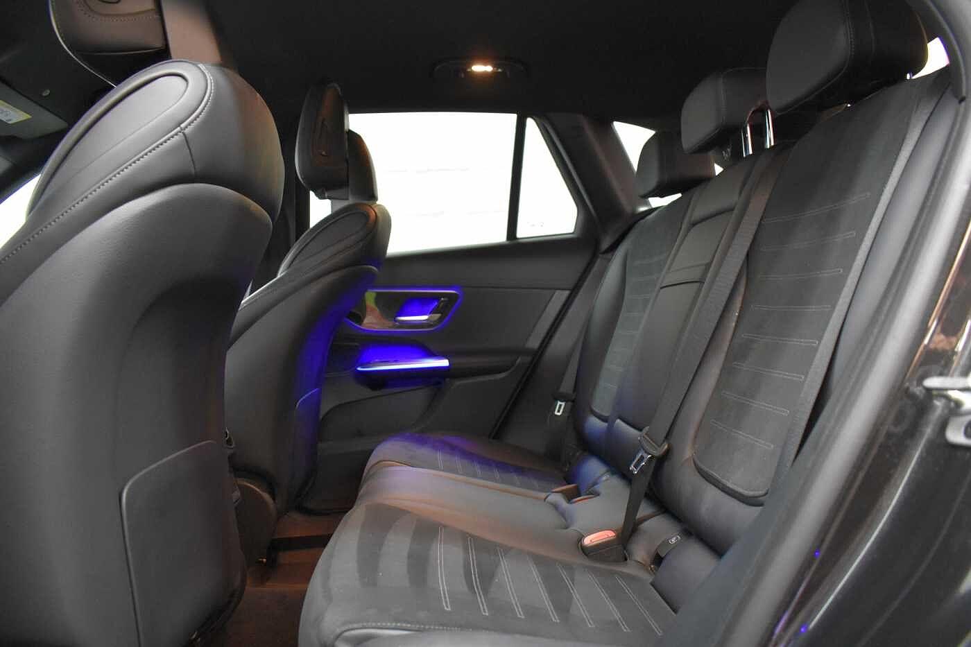 Vehicle gallery image 6