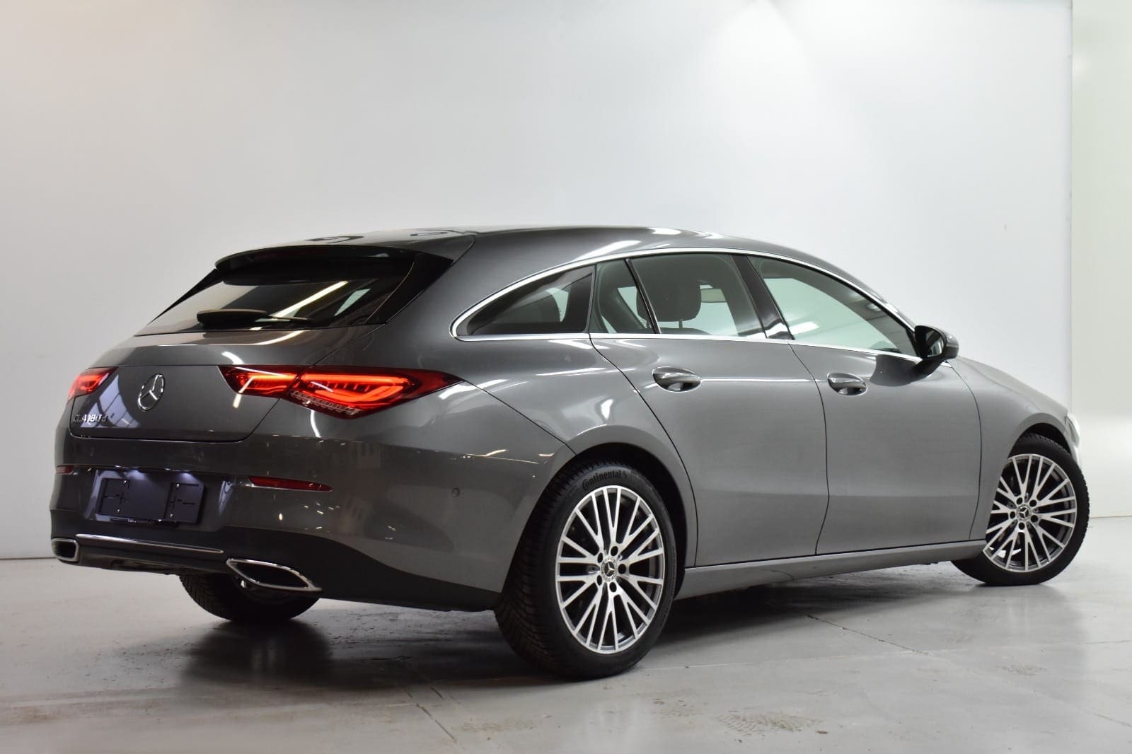 Vehicle gallery image 6