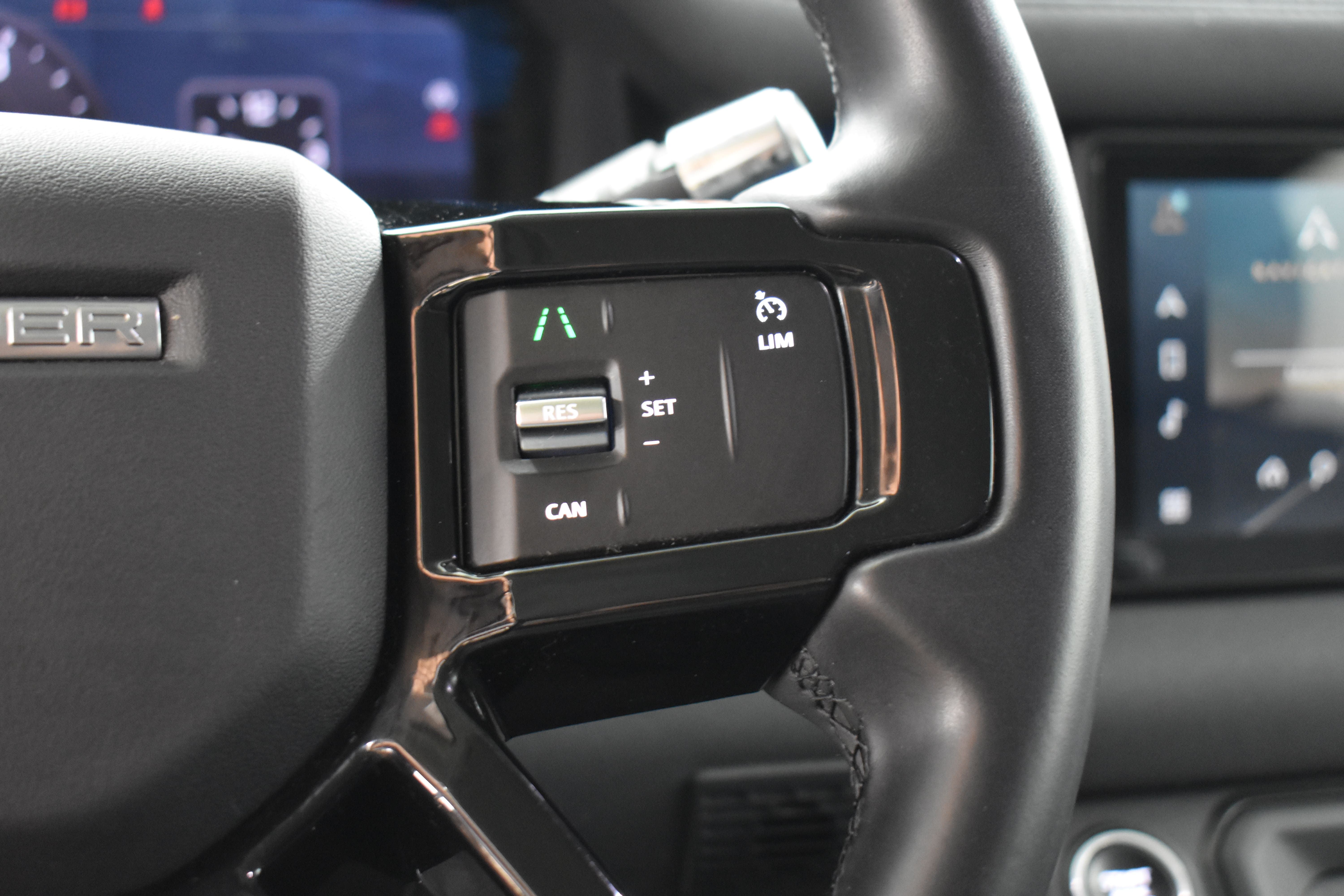 Vehicle gallery image 14