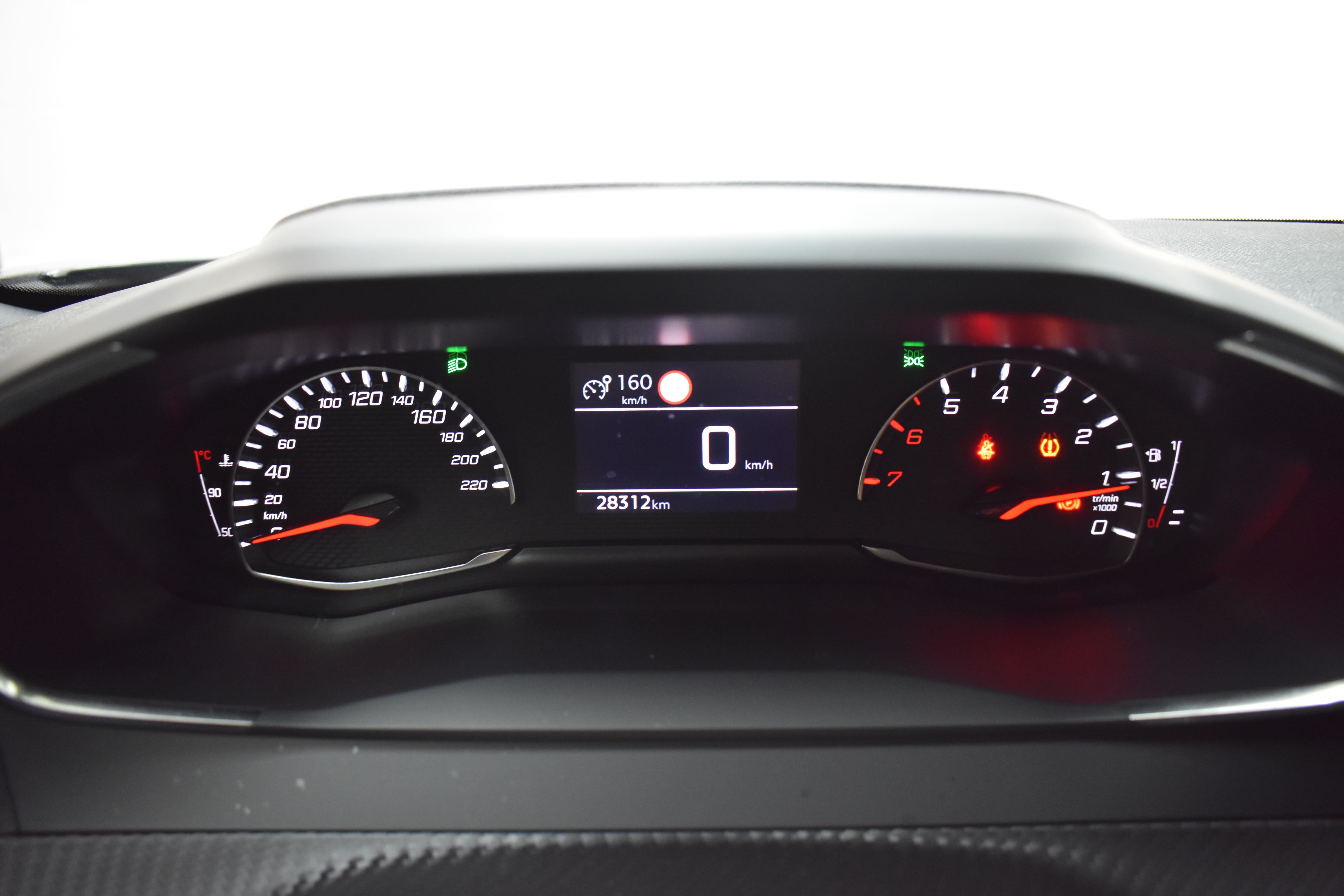 Vehicle gallery image 11