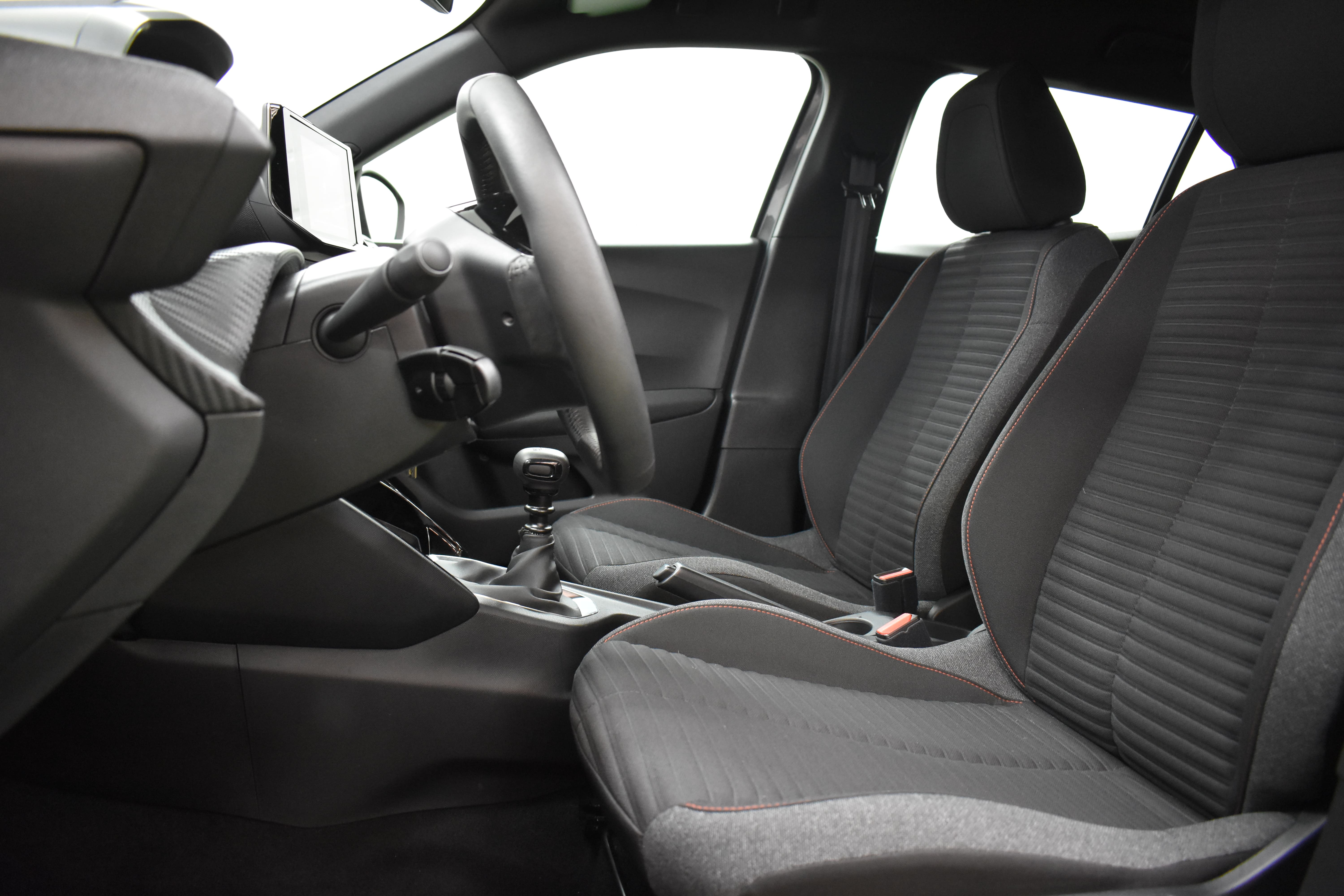 Vehicle gallery image 6