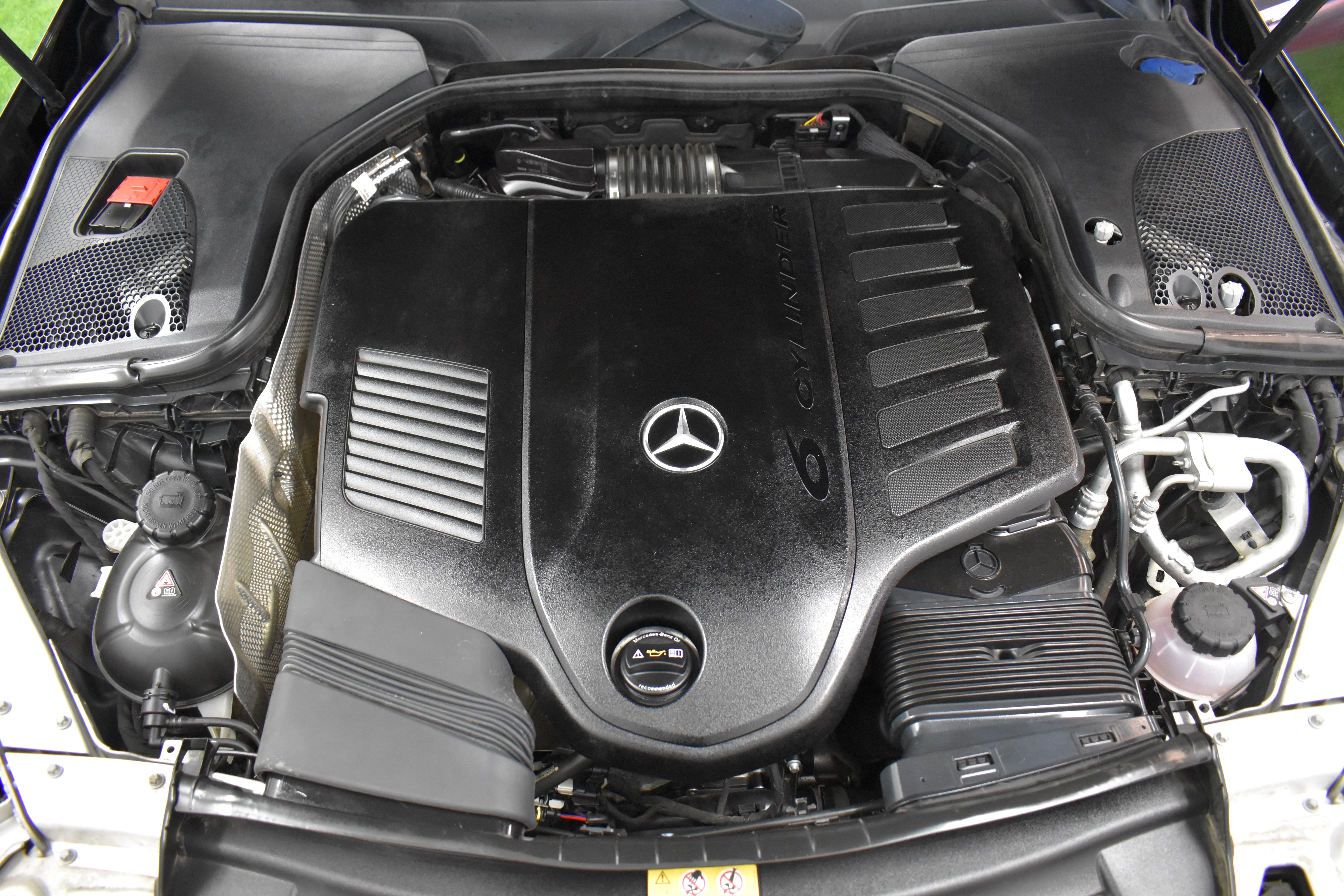 Vehicle gallery image 10