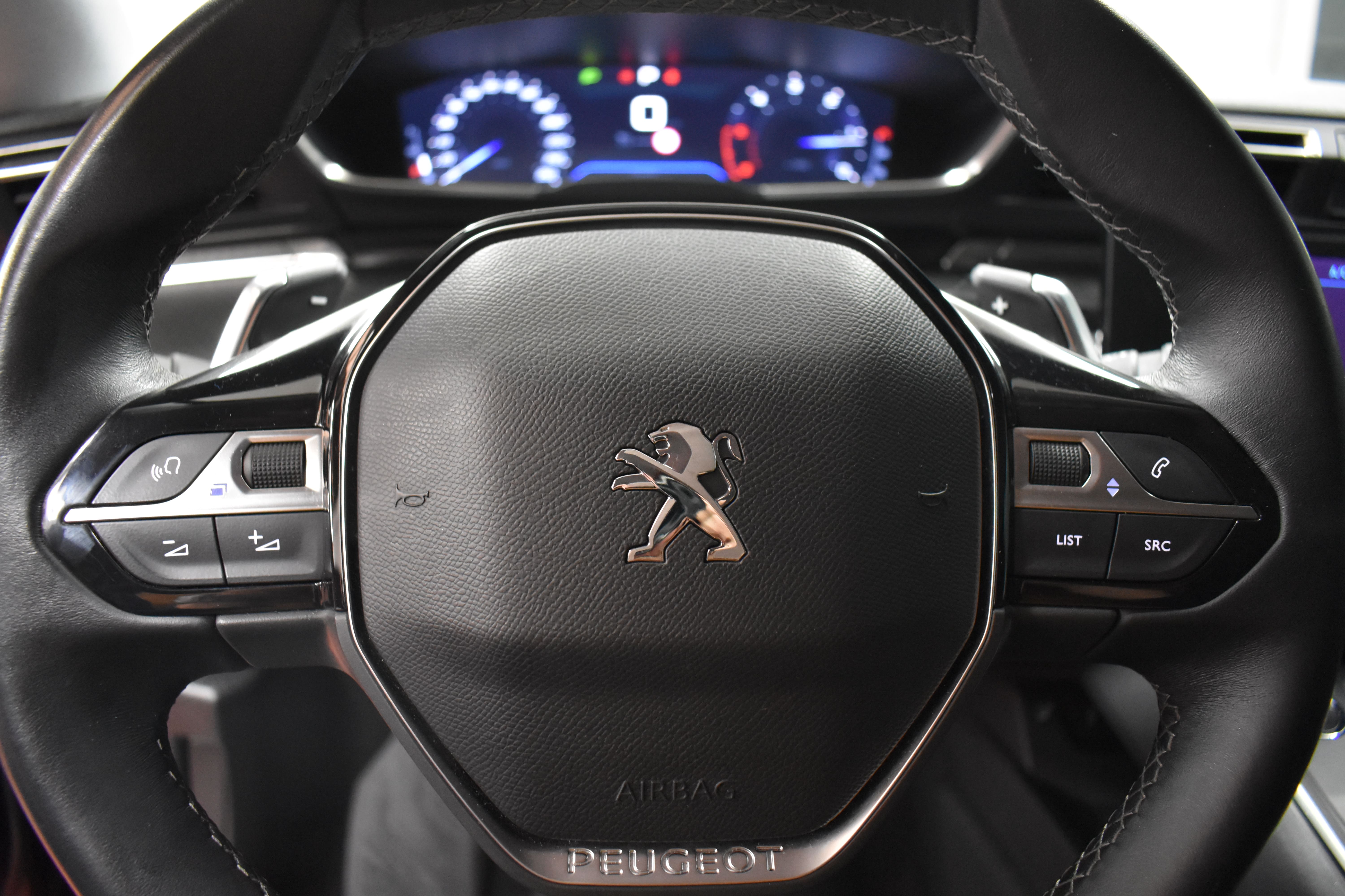 Vehicle gallery image 9
