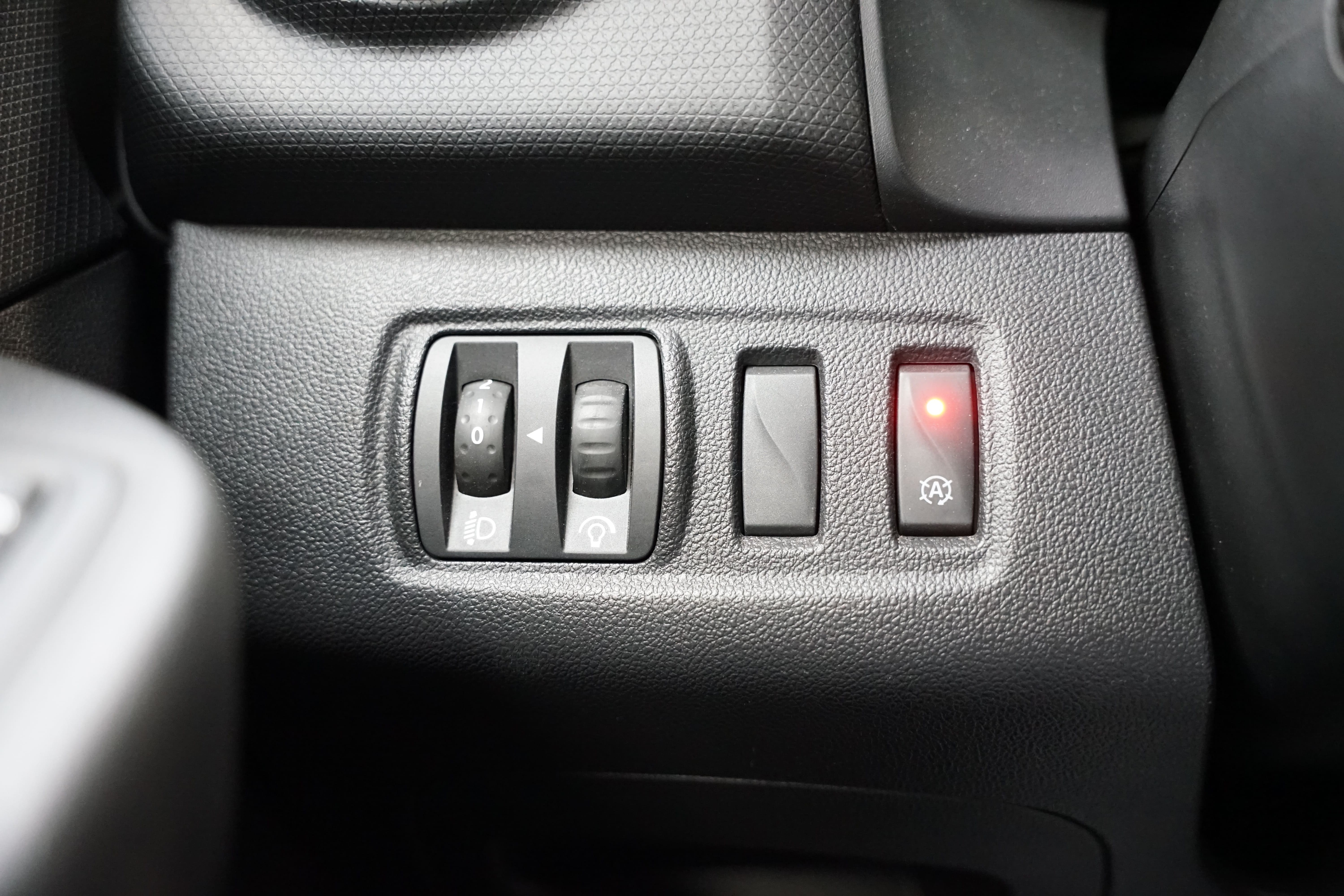 Vehicle gallery image 14