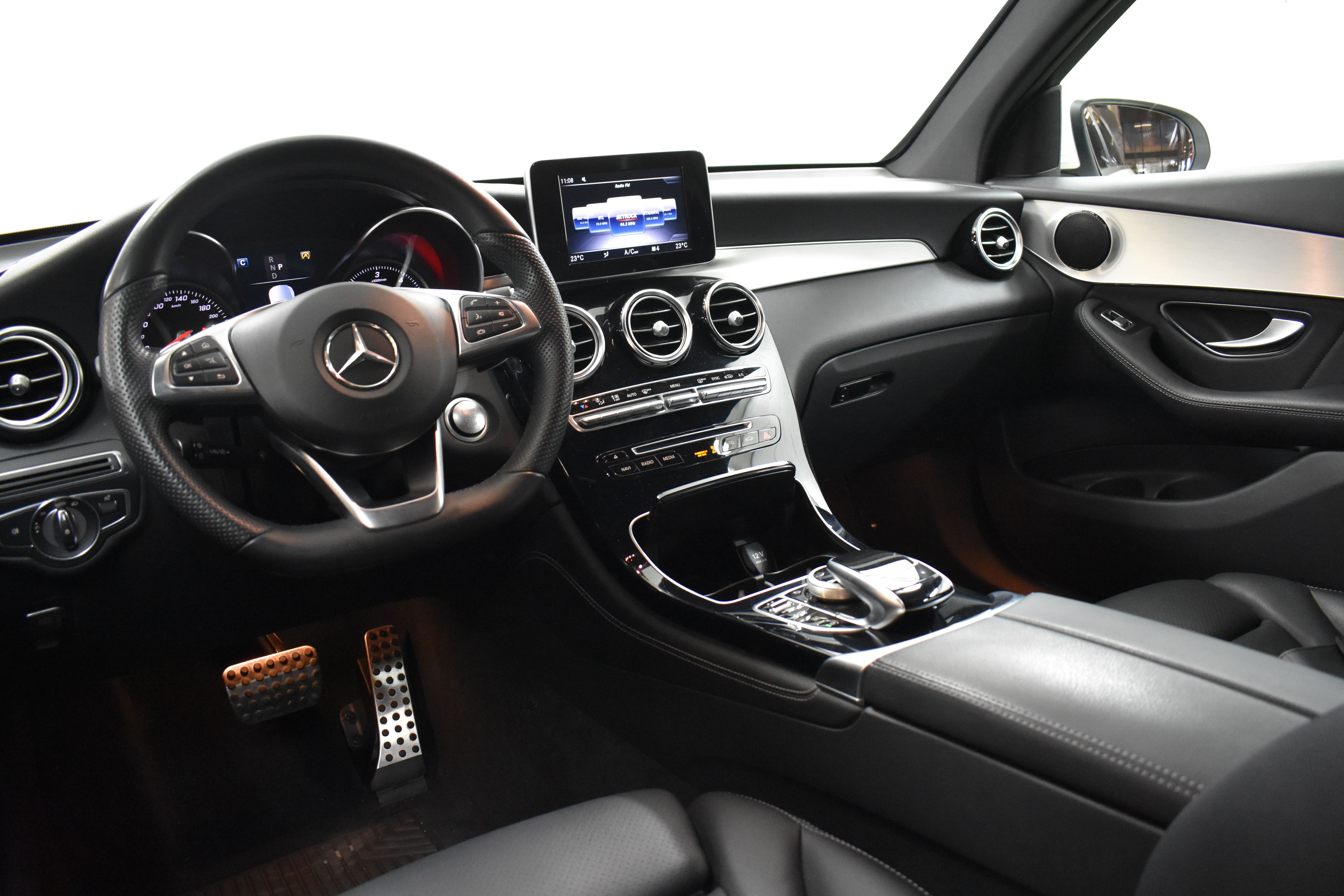 Vehicle gallery image 13