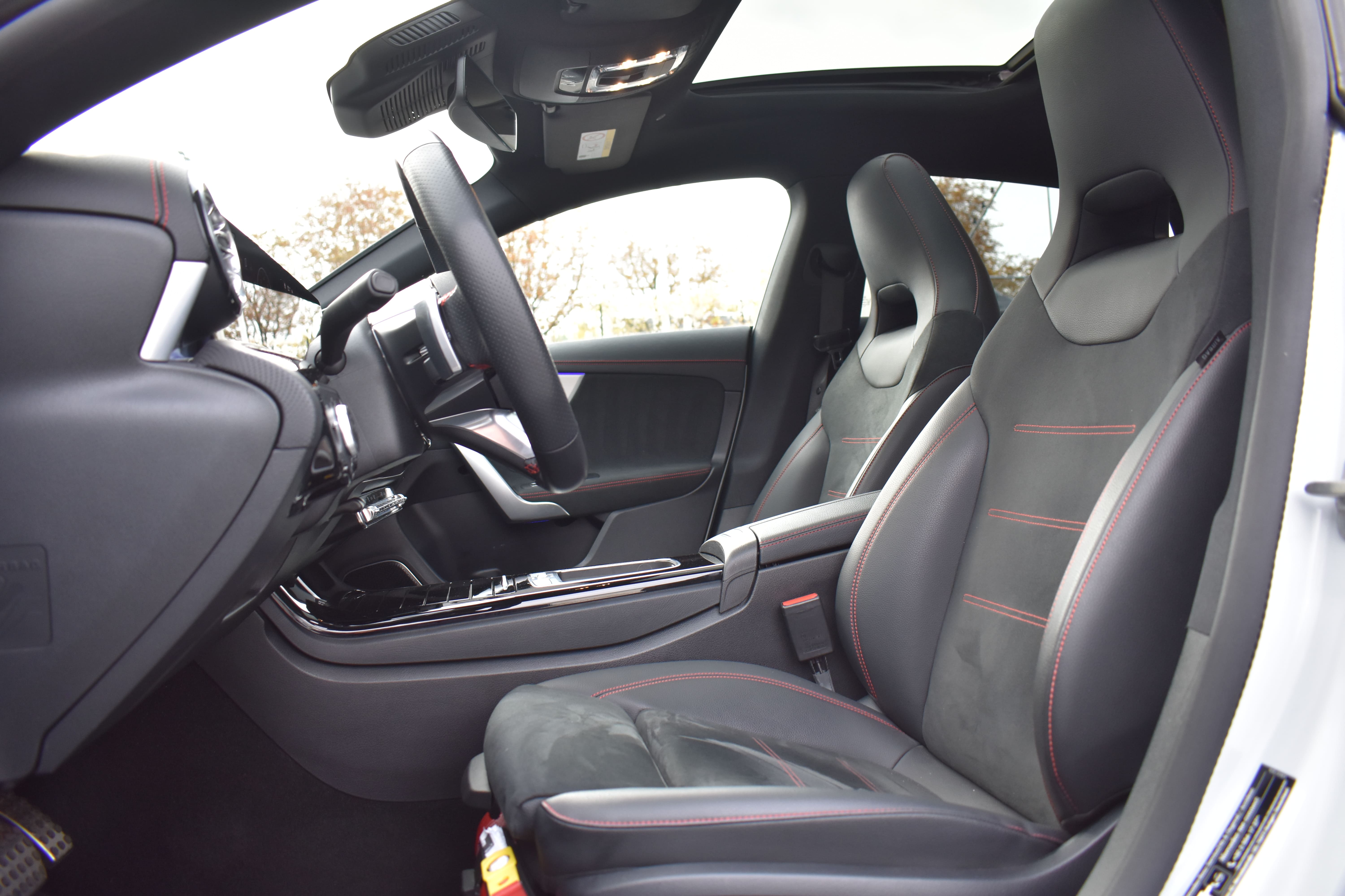 Vehicle gallery image 14