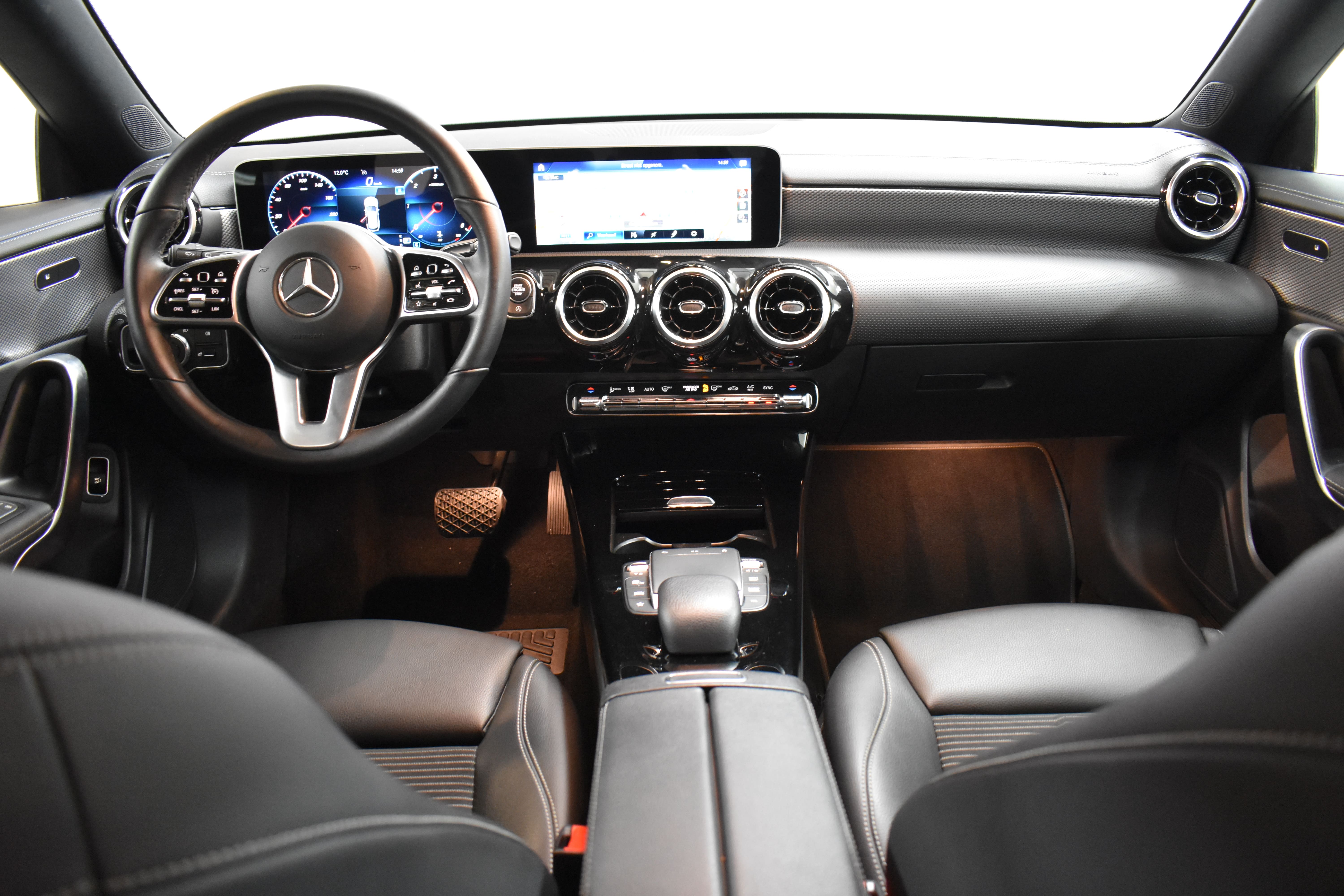 Vehicle gallery image 10