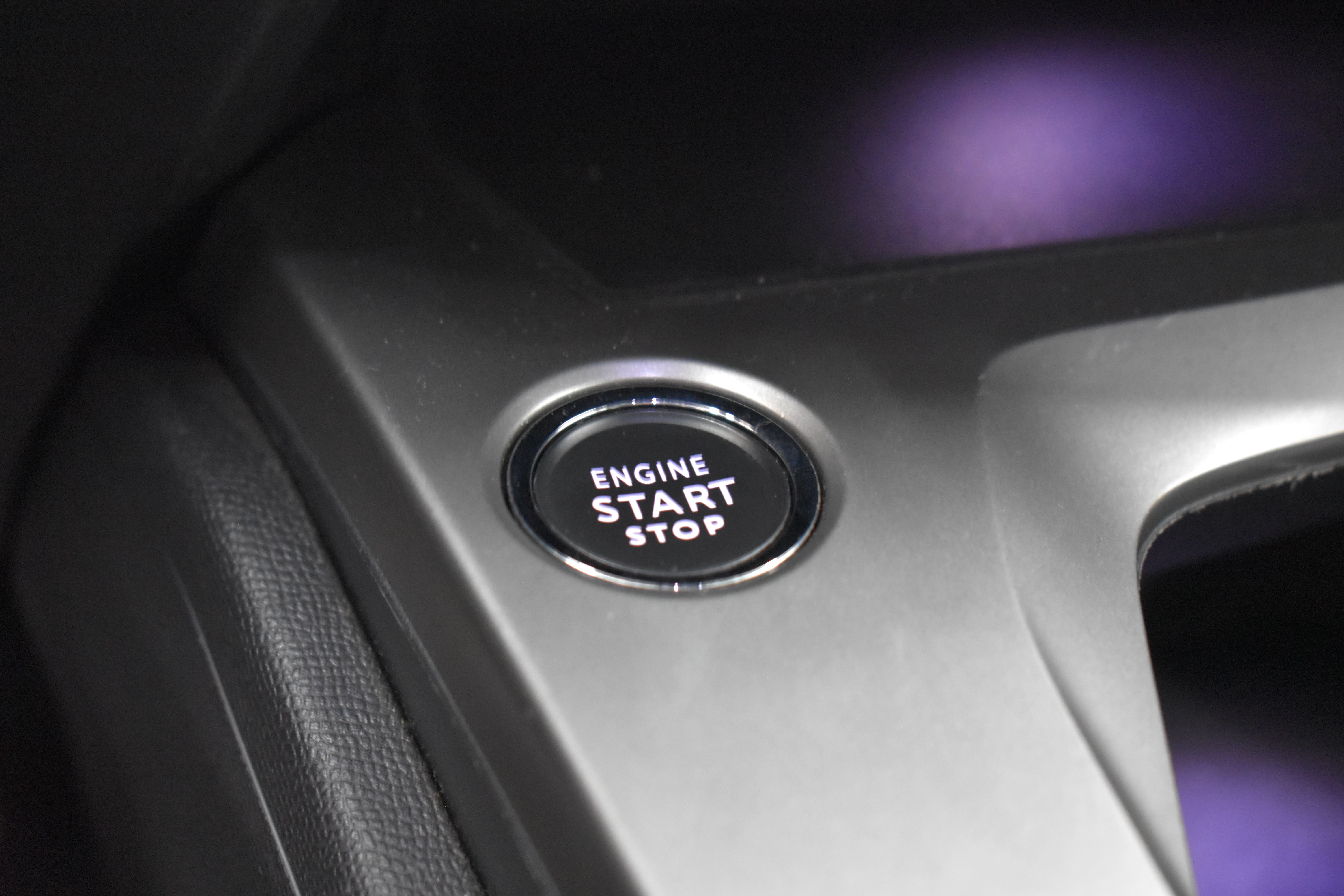 Vehicle gallery image 10
