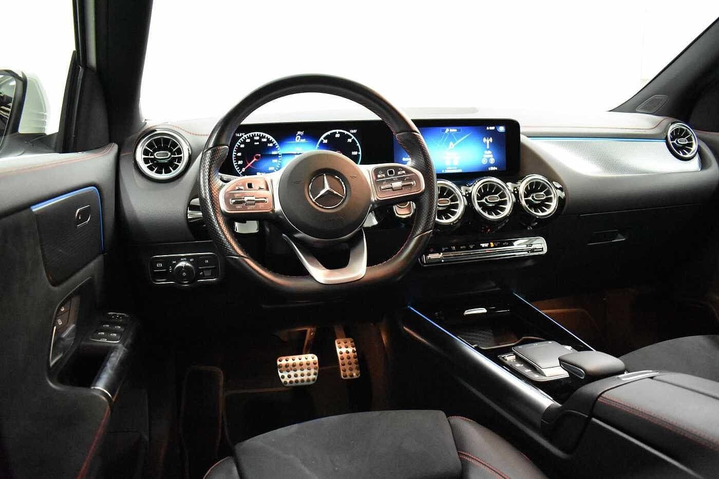 Vehicle gallery image 7