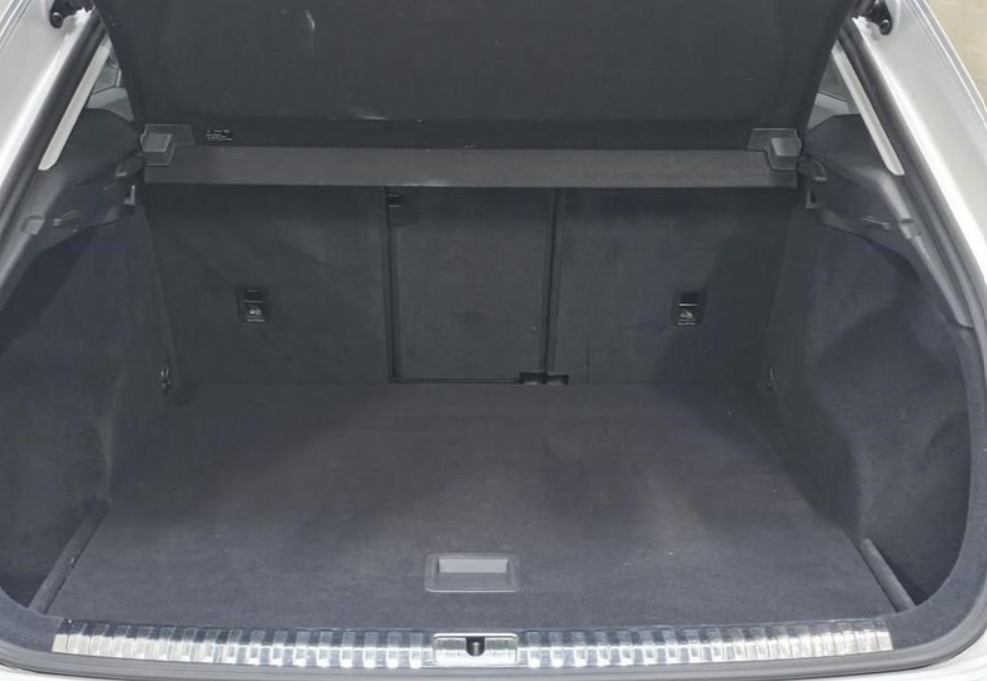 Vehicle gallery image 15