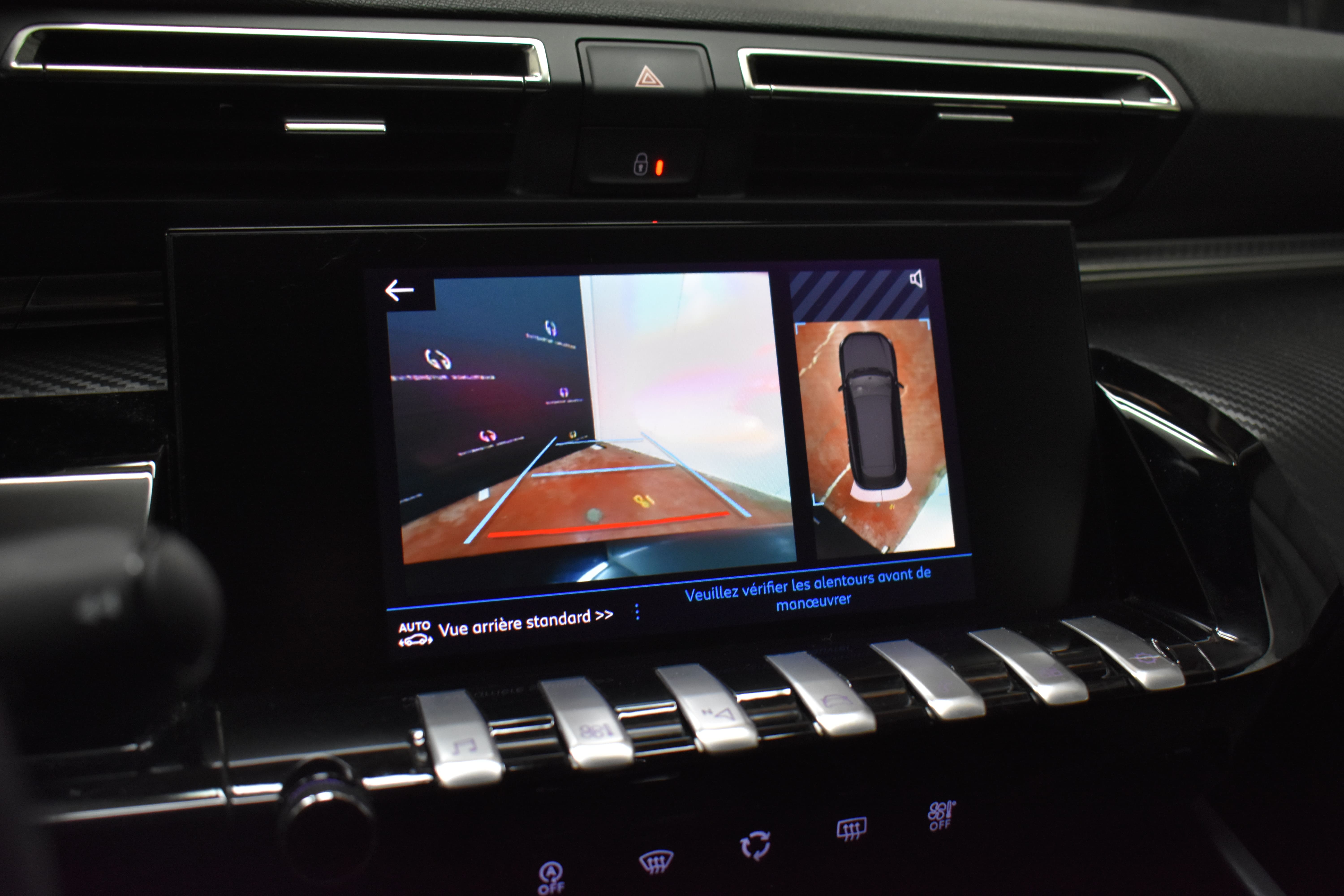 Vehicle gallery image 15