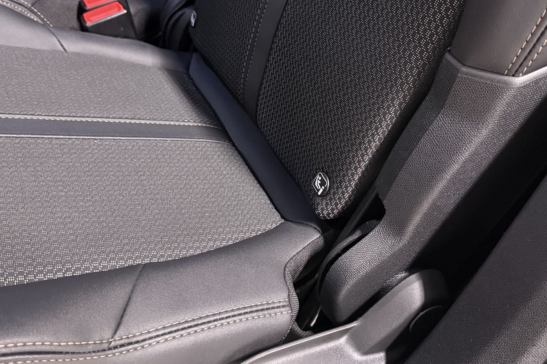 Vehicle gallery image 44