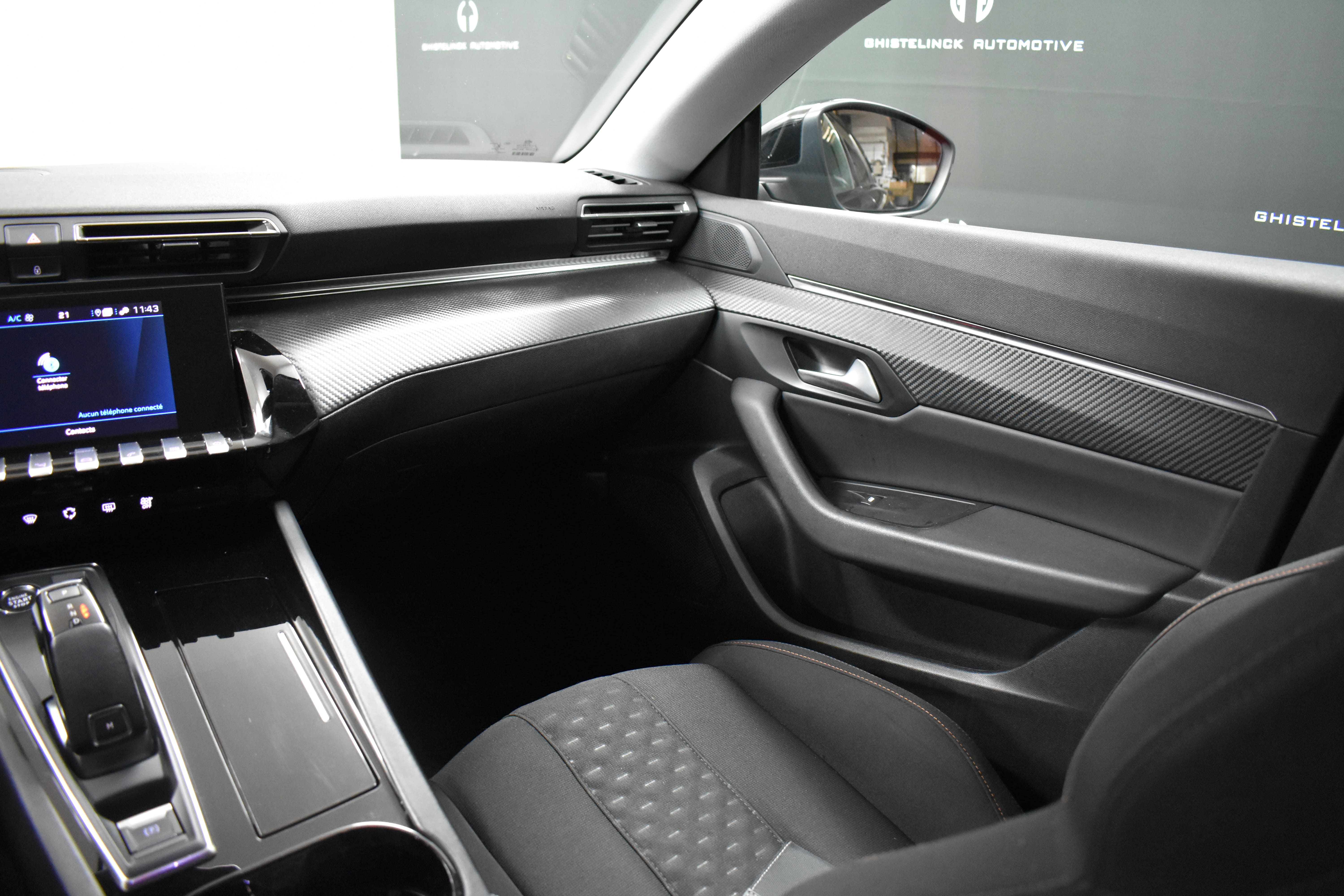 Vehicle gallery image 17