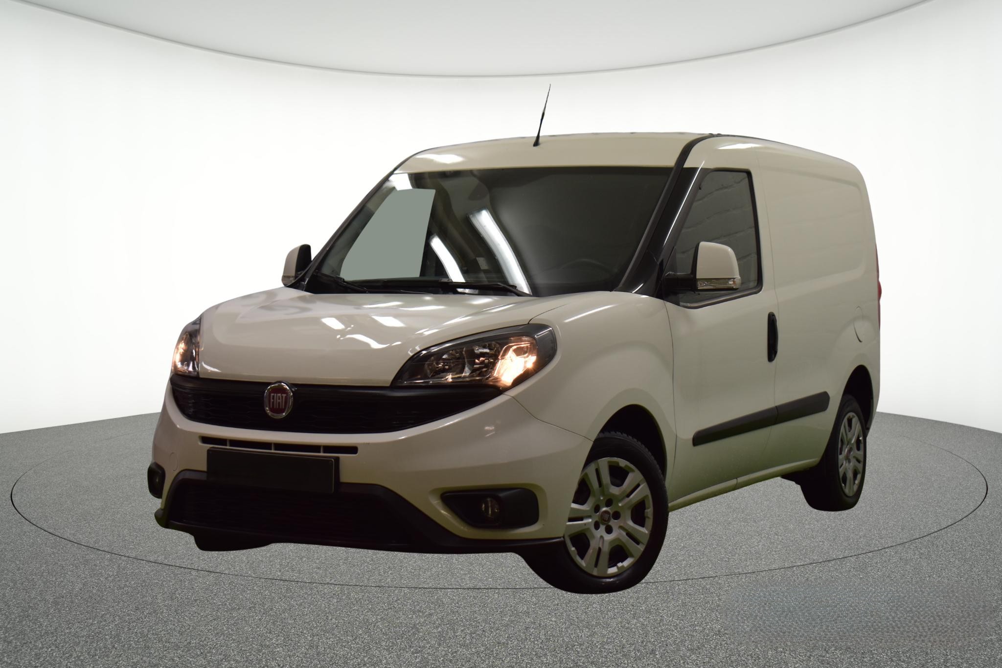 Vehicle gallery image 1