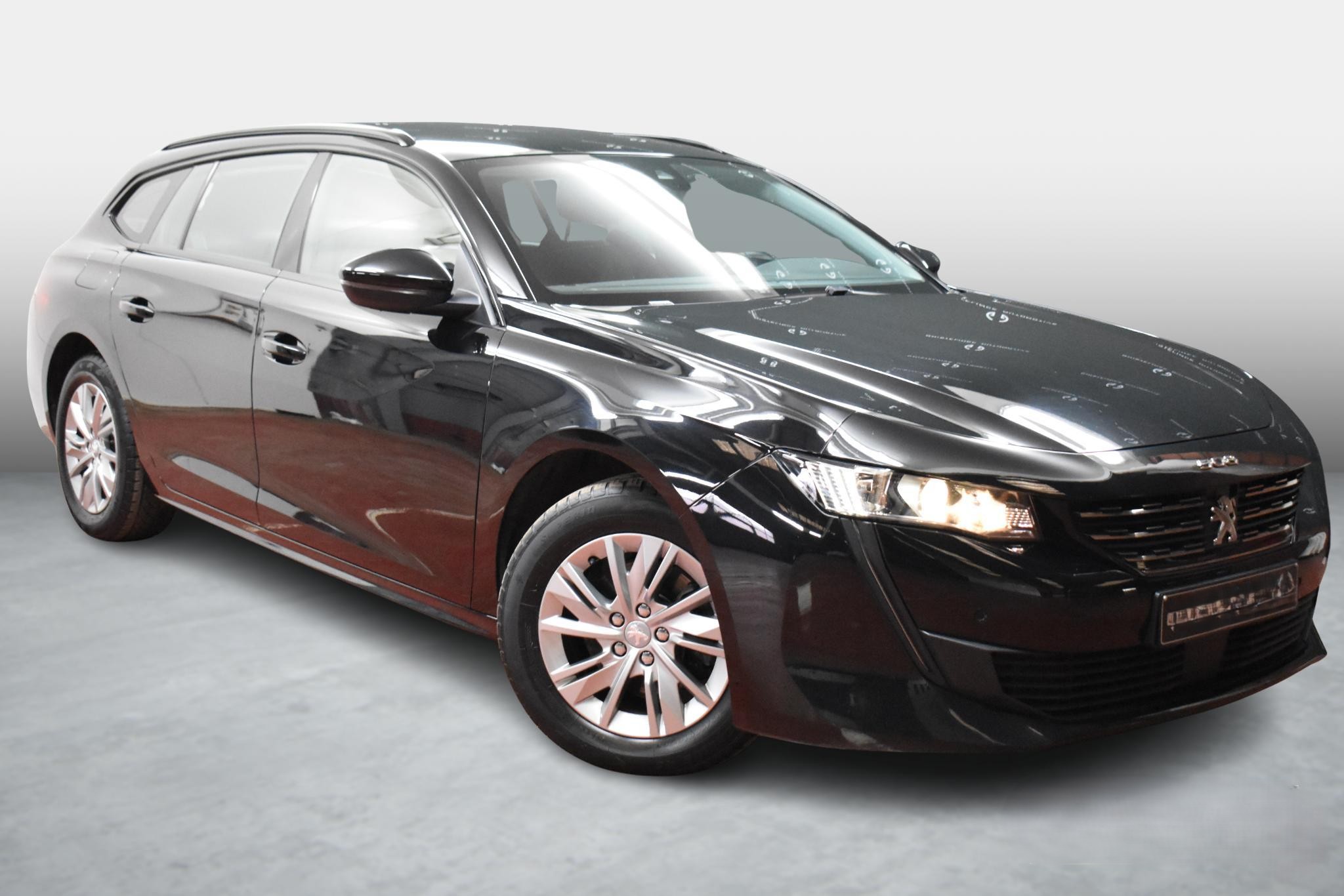 Vehicle gallery image 1