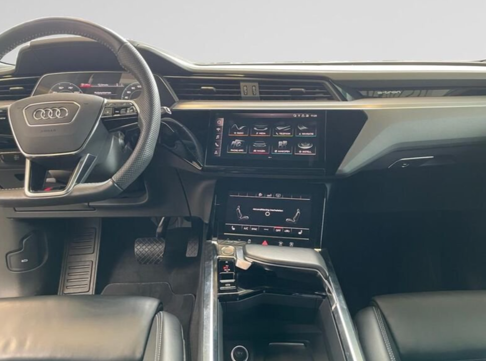 Vehicle gallery image 8