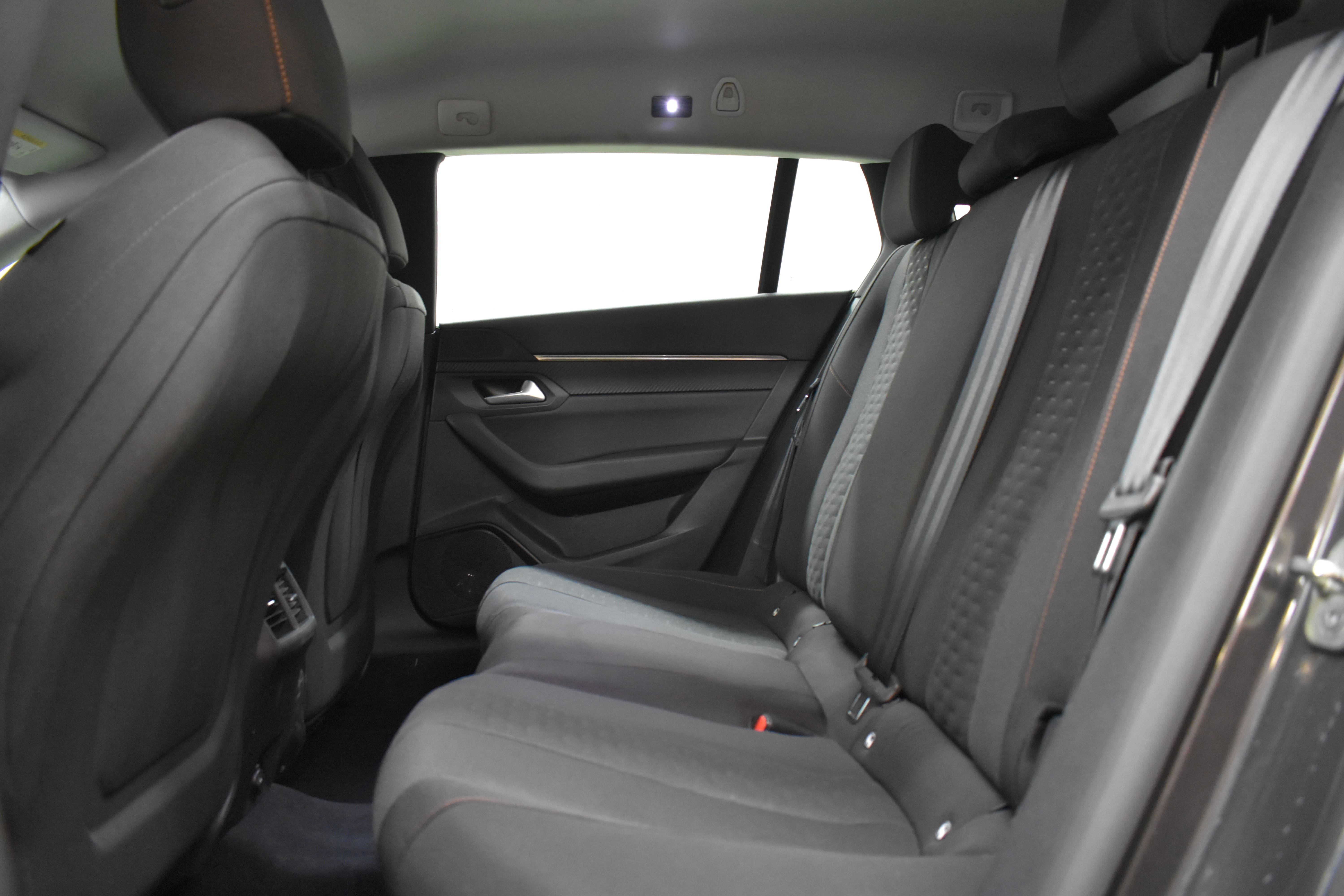 Vehicle gallery image 22