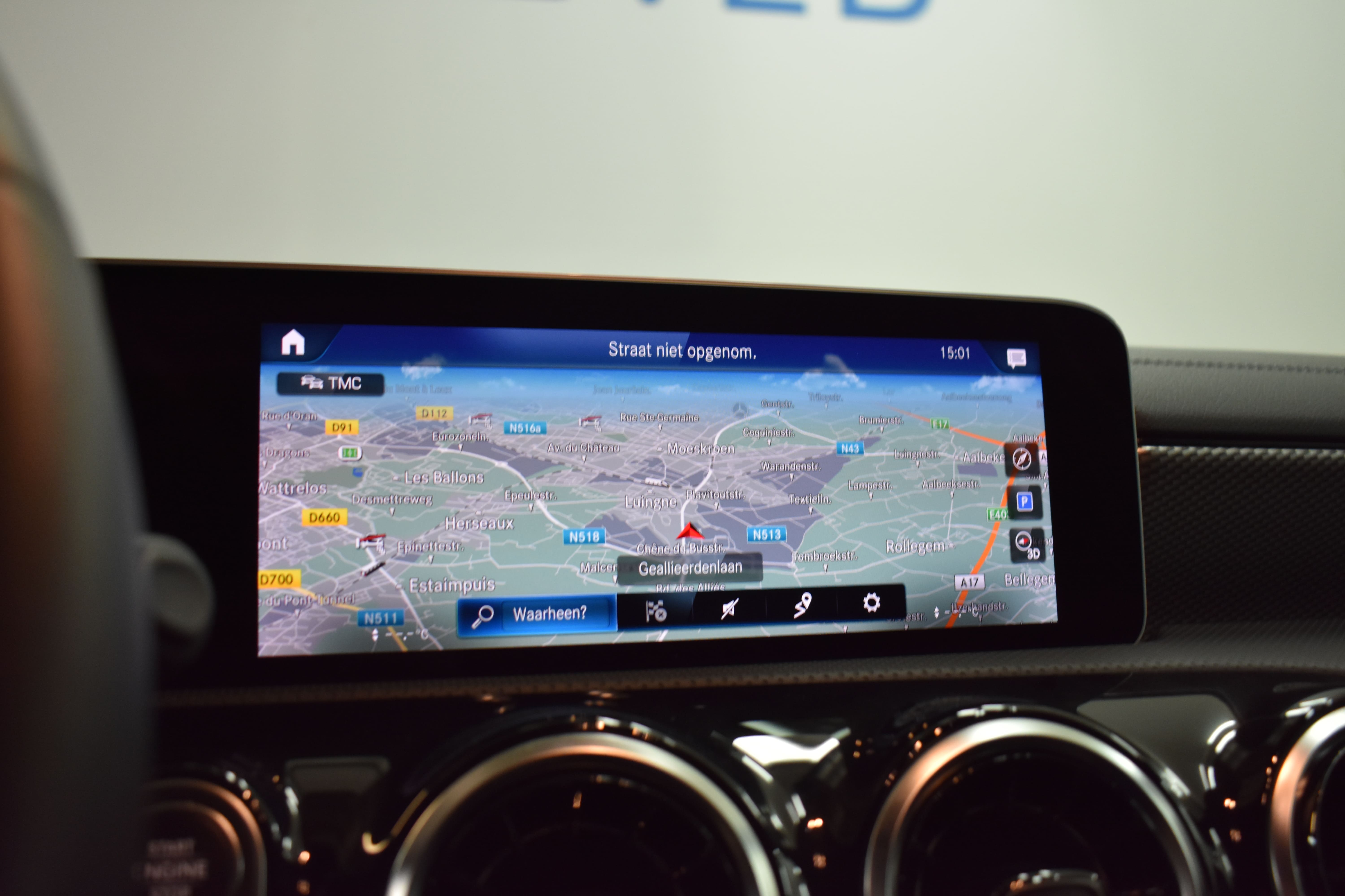 Vehicle gallery image 22