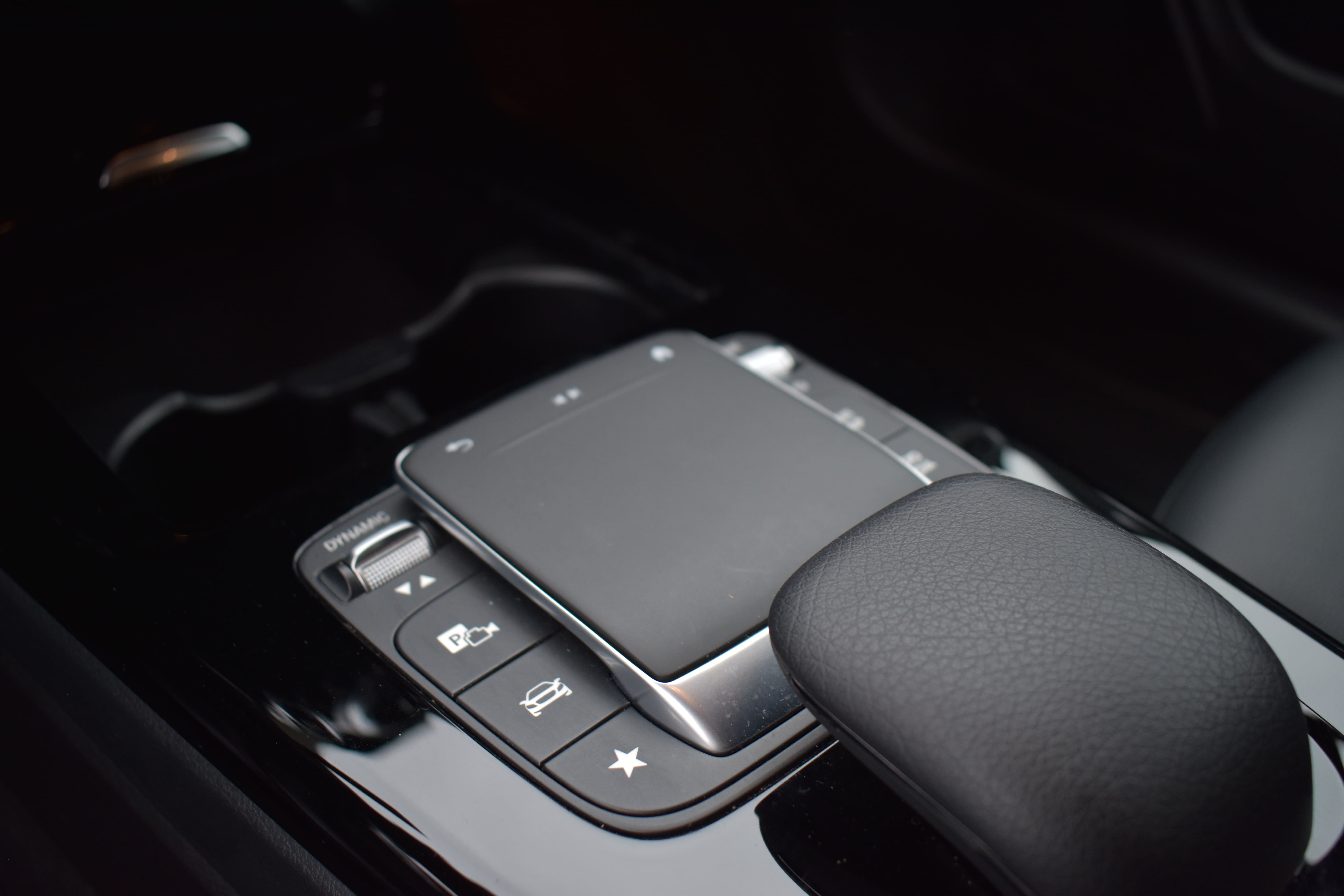 Vehicle gallery image 22