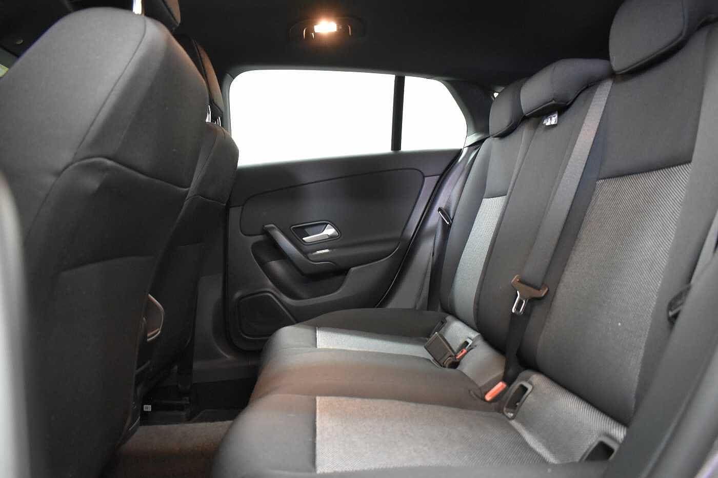 Vehicle gallery image 5