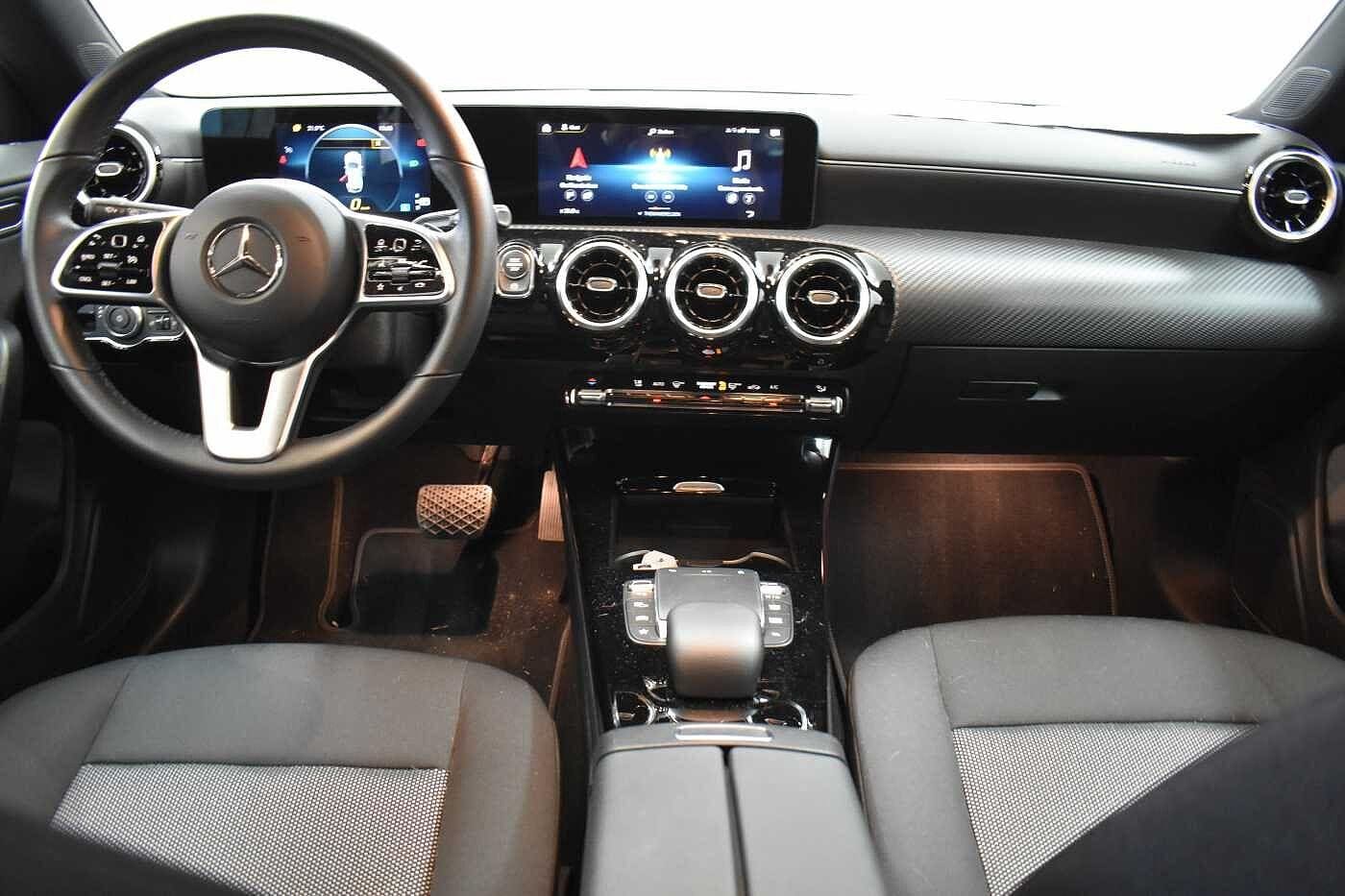 Vehicle gallery image 6