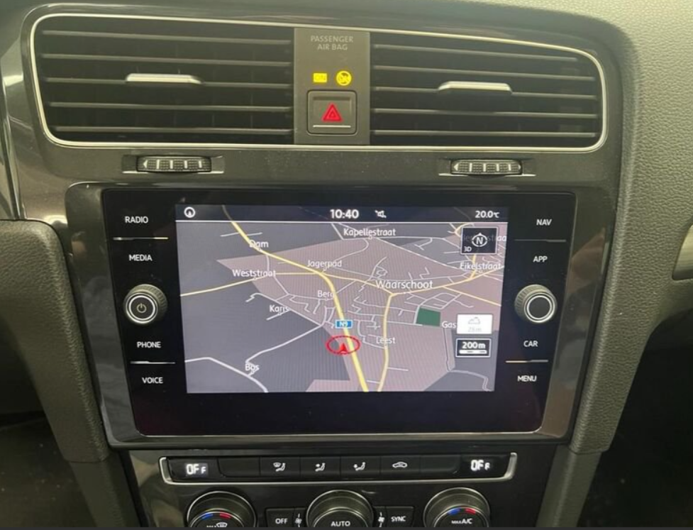Vehicle gallery image 11